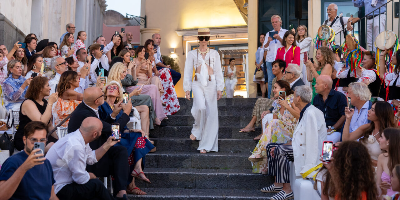 Lavi Couture ha presentato la collezione ispirata al sogno di Capri