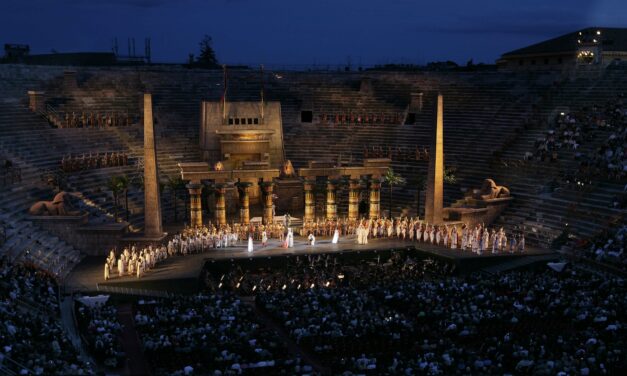 Dal 10 agosto al 5 settembre, AIDA torna in scena nell’edizione storica 1913