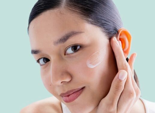 Dossier Acne: le cause dell’acne e i rimedi efficaci per contrastarla