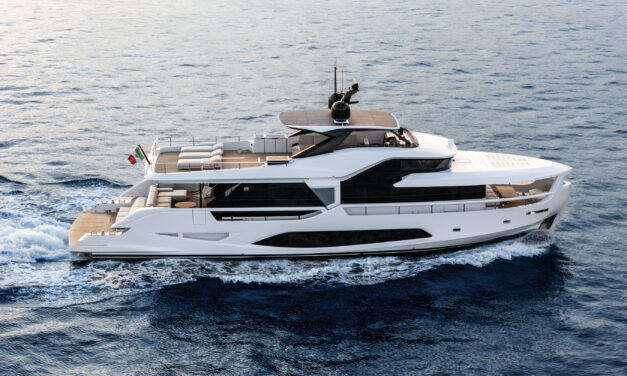 Ferretti Yachts presenta INFYNITO 80