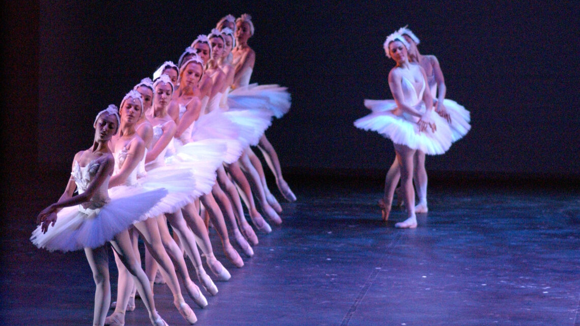 A dicembre le Etoile della danza a Verona per il “Lago dei Cigni”