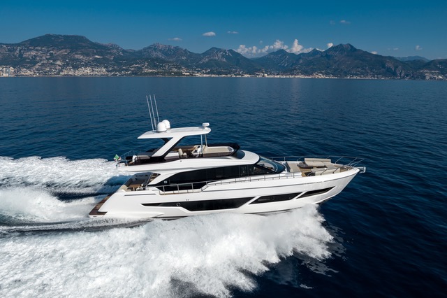 Ferretti Yachts svela il nuovo 670