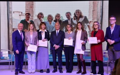 Il Museo Nicolis ha ricevuto il ”Premio Eccellenza 2024” – Consegnato a Silvia Nicolis da Angelo Sticchi Damiani, Presidente dell’Automobile Club d’Italia  