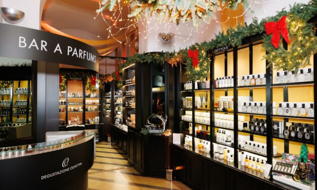 Olfattorio Bar à Parfums d’Italia di Torino inaugura le feste con l’evento”Essence of Christmas”