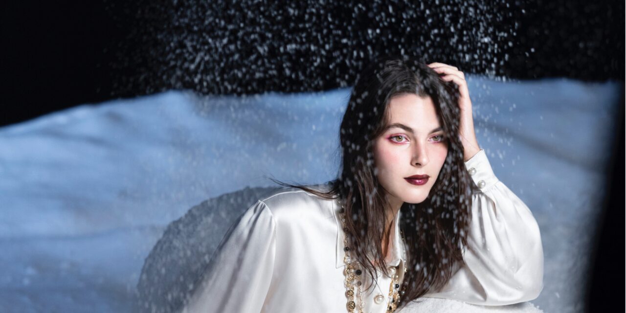 Chanel presenta la Holiday Makeup Collection 2024