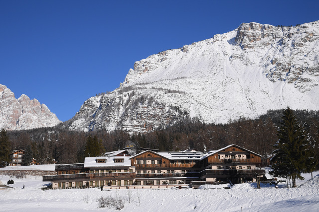 Valmont e Rosapetra: la exclusive luxury experience a Cortina